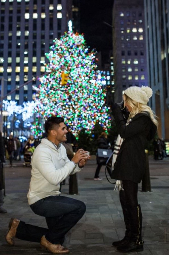Романтические предложение руки и сердца