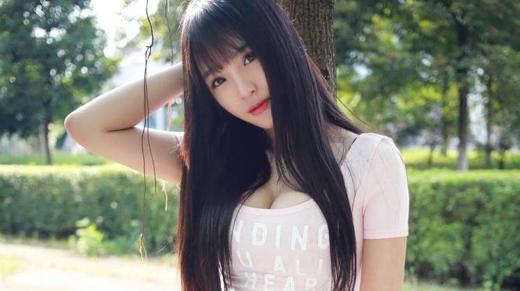 Азиатские девушки с красивыми волосами (26 фото)