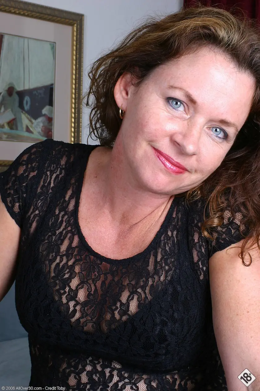 Горячие фото зрелой пухляшки без трусиков